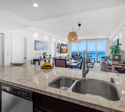 5601Collins1106-30