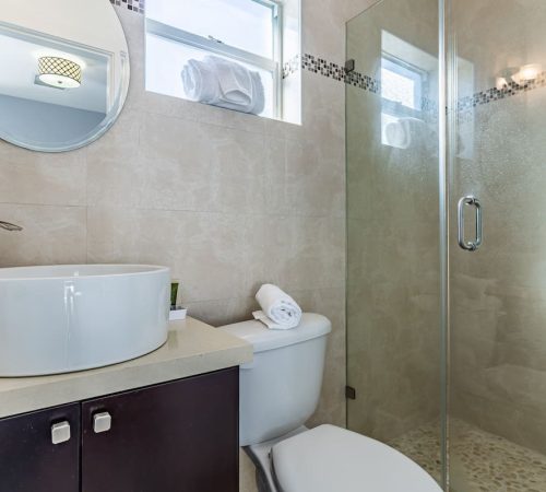 810c1818-d3e6-4704-9914-3bf454c7996b (1)