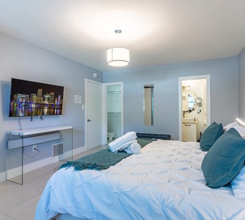 8ce99a6c-1bbc-4dde-9a77-fcf18b2948cd (1)