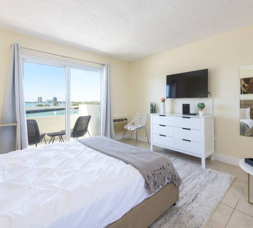 c86991dd-82d3-4561-b6a6-7958684fb7d3